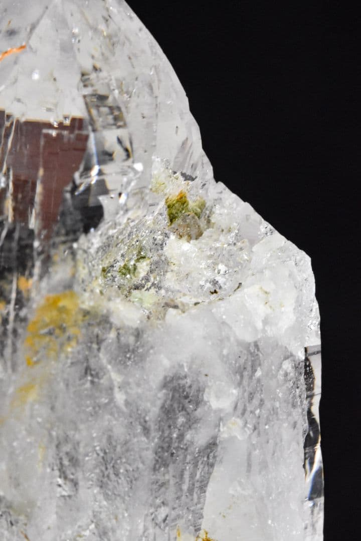 ガネーシュヒマールラパ産 溝が刻まれたクリアポイント