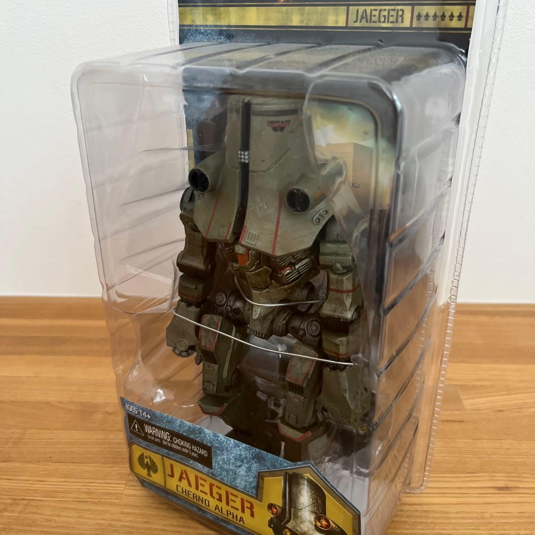 パシフィック・リム 7インチアクションフィギュア チェルノアルファ