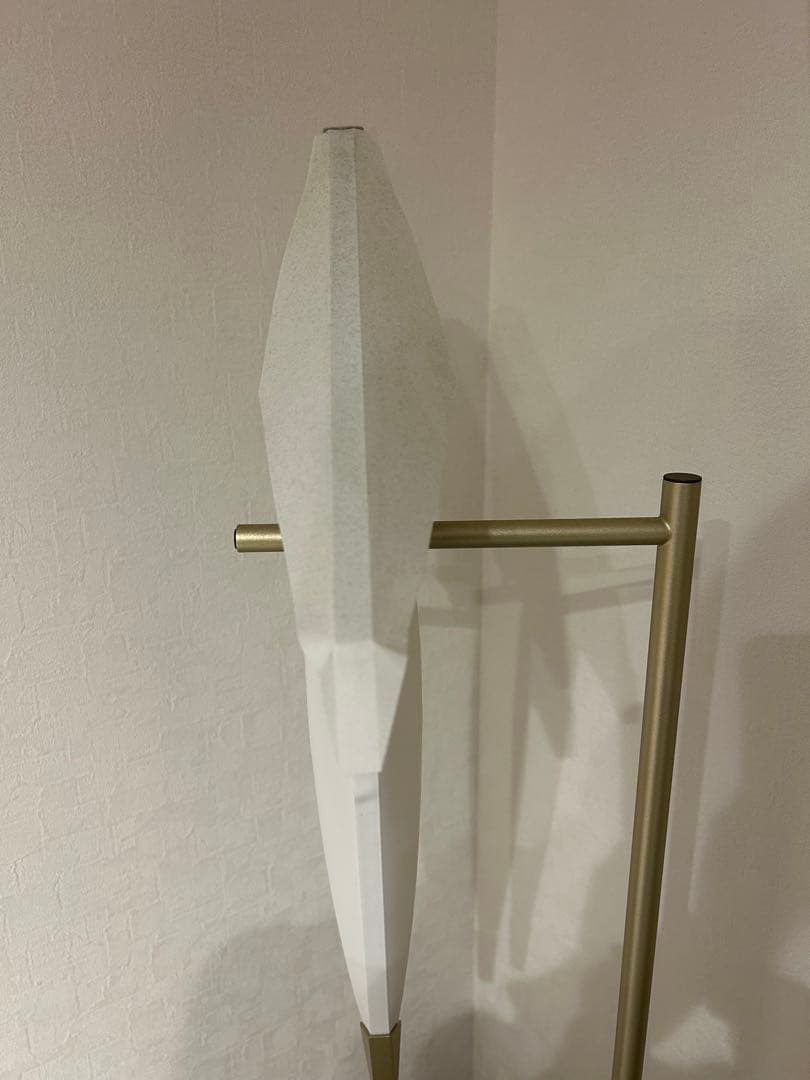 moooi 発送困難なため引き取り又はお届けいたします。