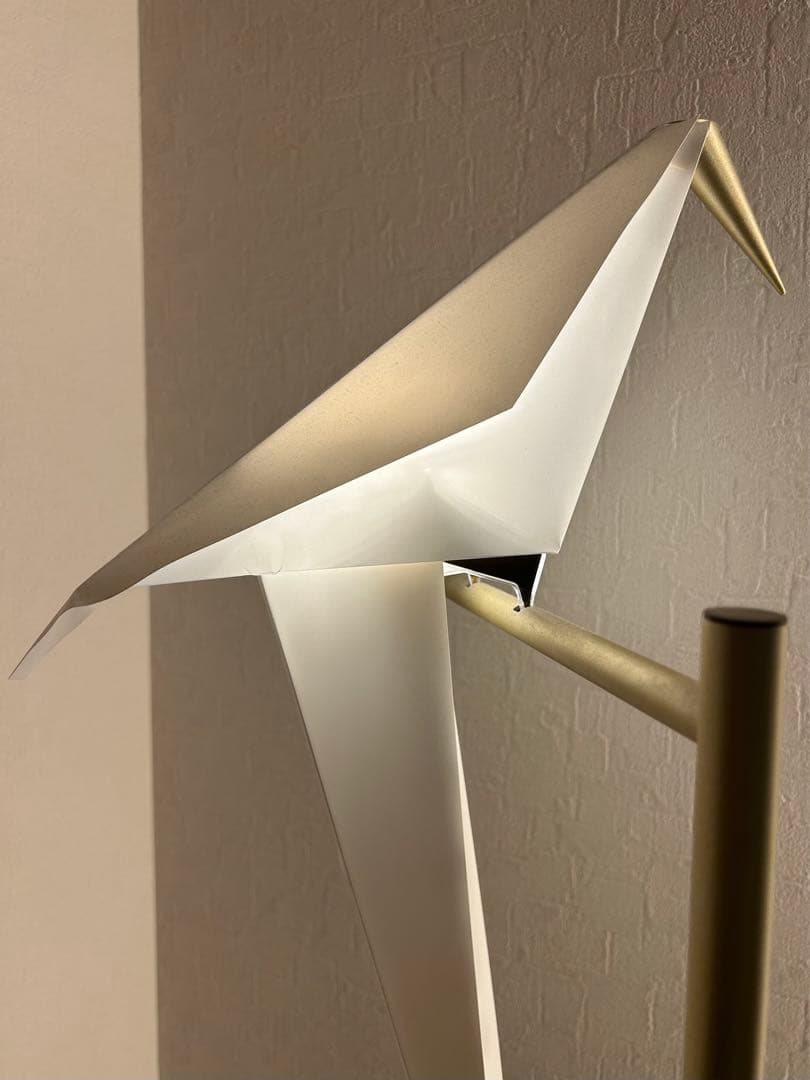 moooi 発送困難なため引き取り又はお届けいたします。