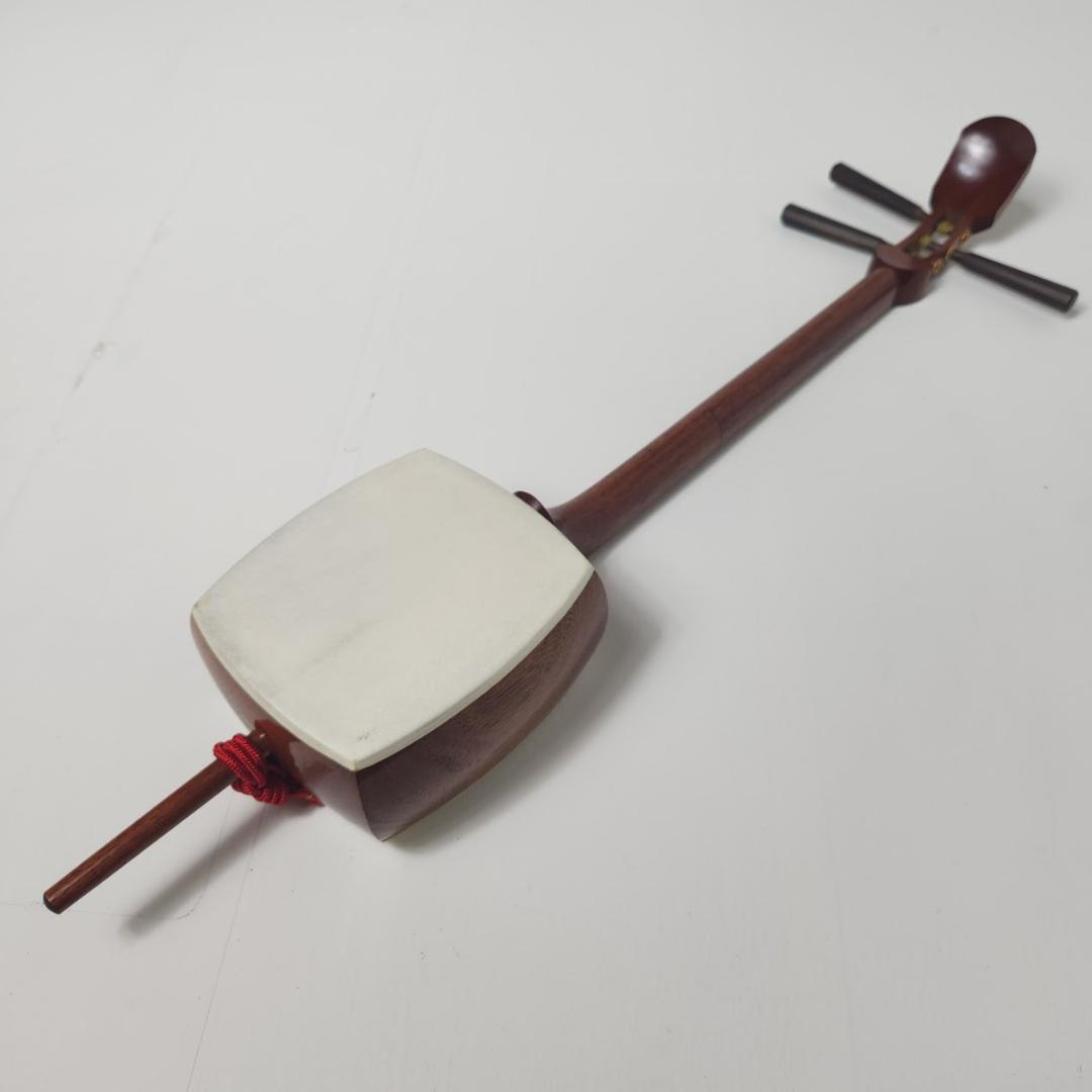 和胡弓 和楽器 弓奏三味線 木製弦楽器 替弦付 日本伝統楽器　本体のみ