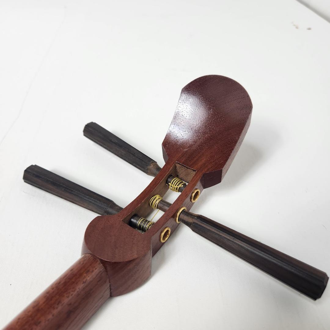 和胡弓 和楽器 弓奏三味線 木製弦楽器 替弦付 日本伝統楽器　本体のみ