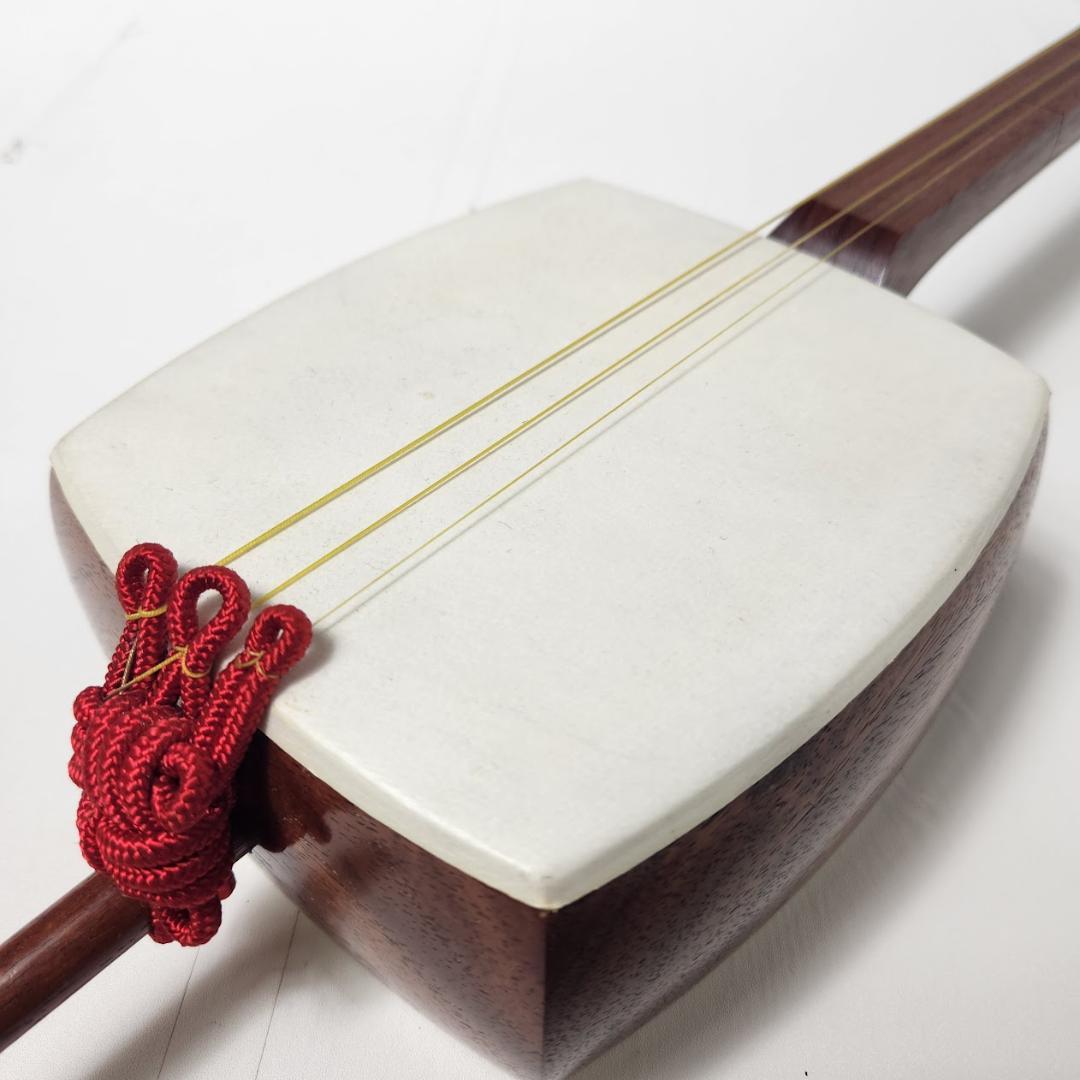 和胡弓 和楽器 弓奏三味線 木製弦楽器 替弦付 日本伝統楽器　本体のみ