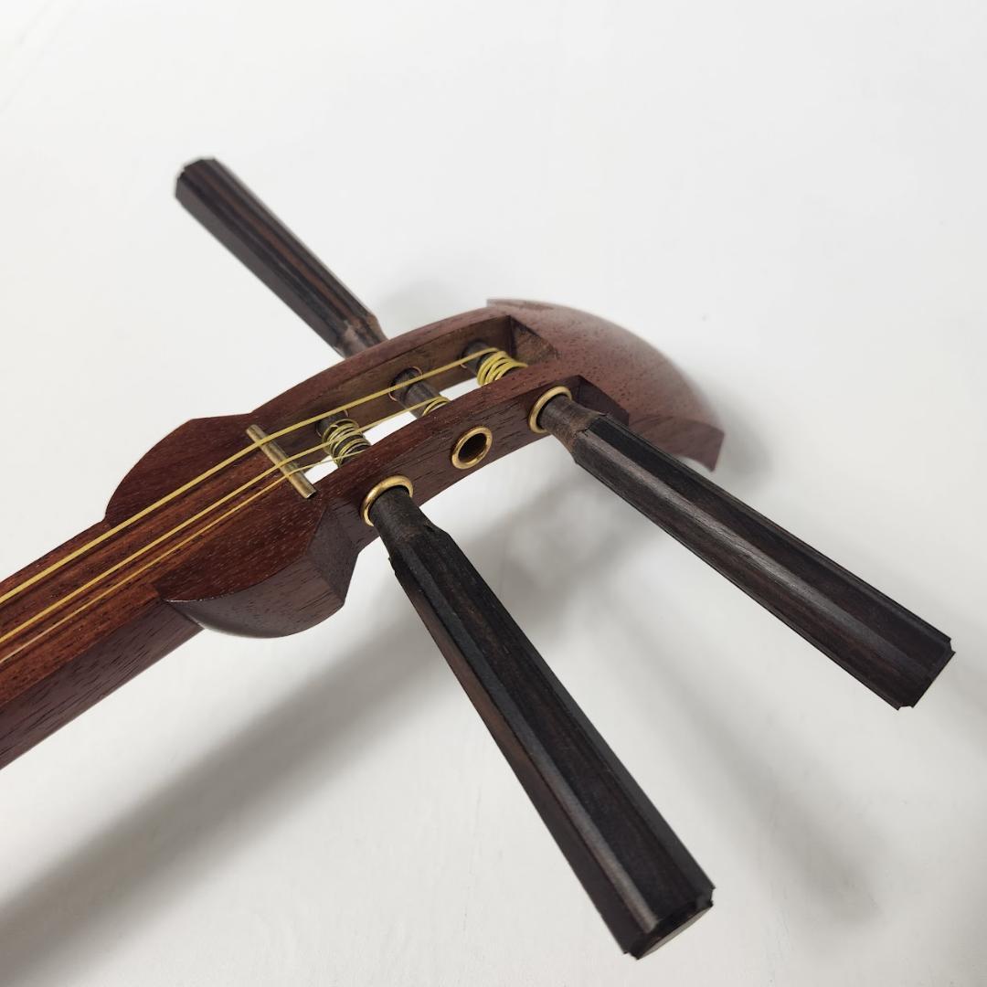 和胡弓 和楽器 弓奏三味線 木製弦楽器 替弦付 日本伝統楽器　本体のみ