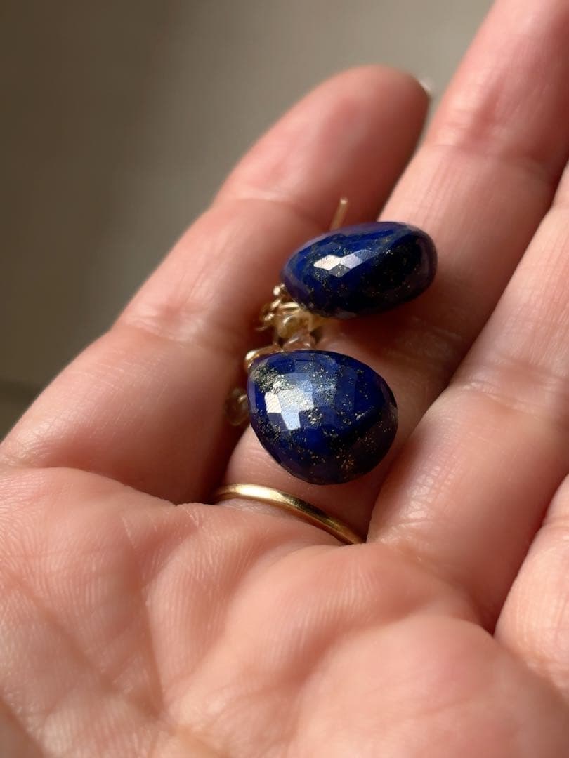 B85 大粒ラピスラズリのピアス