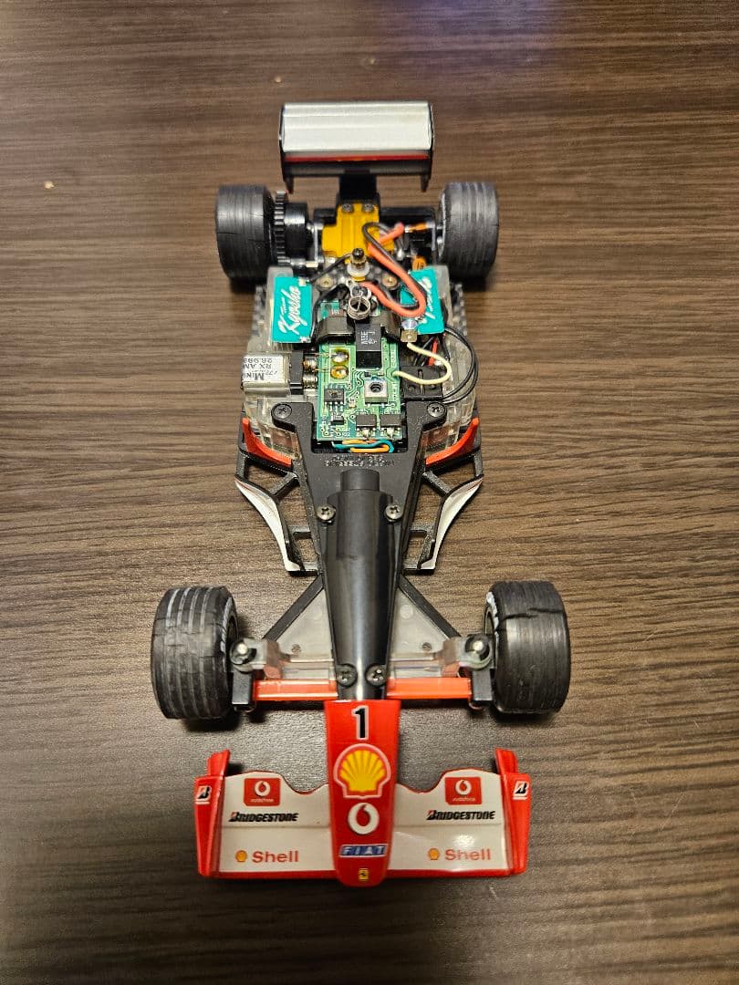 希少 販売終了モデル 京商ミニッツF1 フェラーリ シャーシ&ボディ