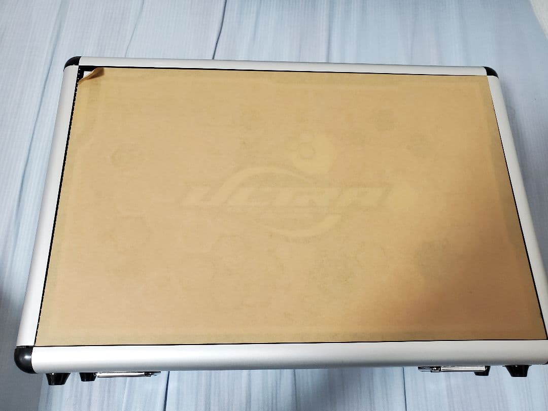 DREAM　box　ベイブレードx　アタッシュケース　おまけ付　限定　中サイズ