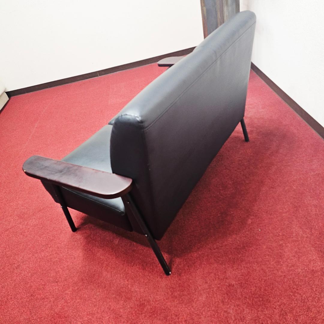 美しい黒いソファ 2人分