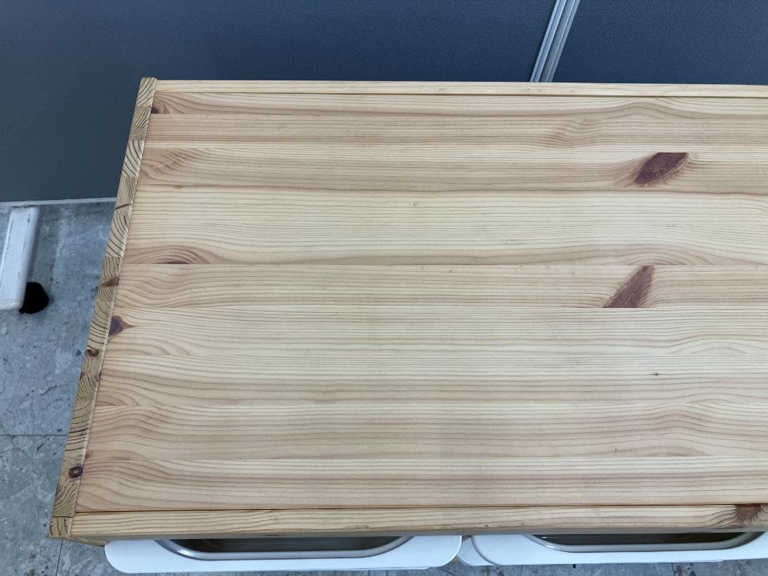 IKEA　シェルフ　TROFAST　キャスター付き　収納ケース付き　ブラウン ②