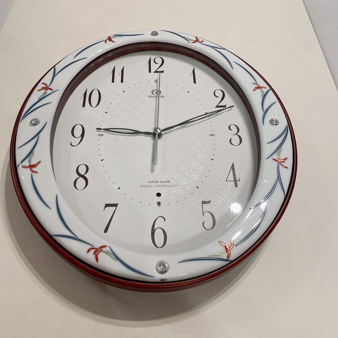 RYTHEM 有田焼　電波掛時計/染錦春蘭　8MY485HG