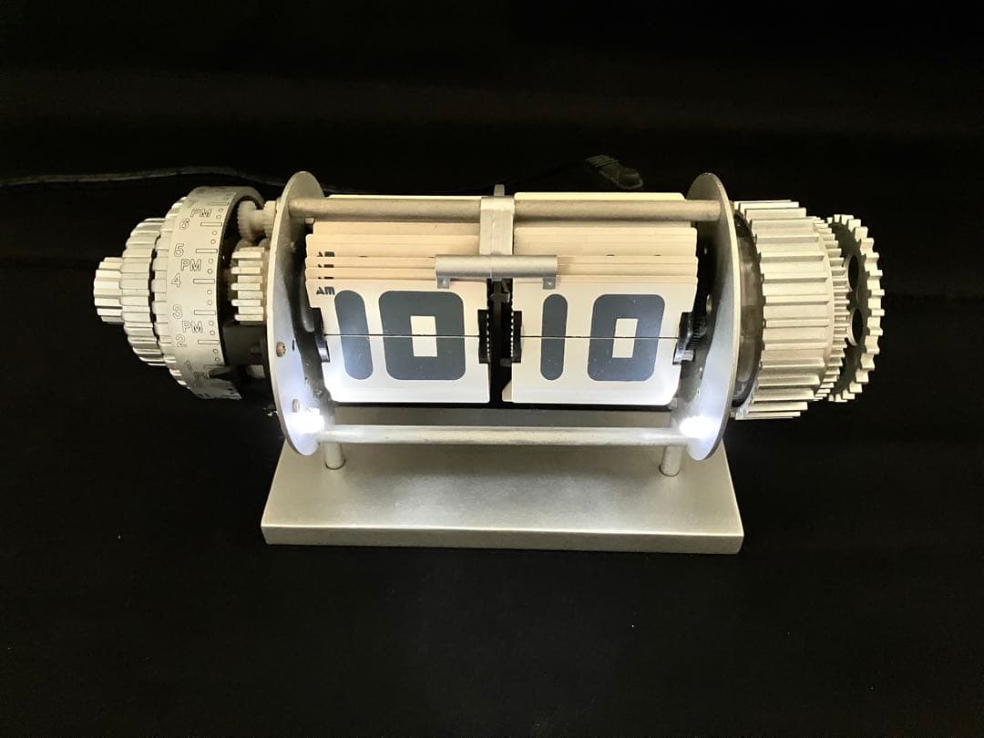 パタパタ時計 アルミ製 機械式 コンセント LED照明(明るさ調整可能)