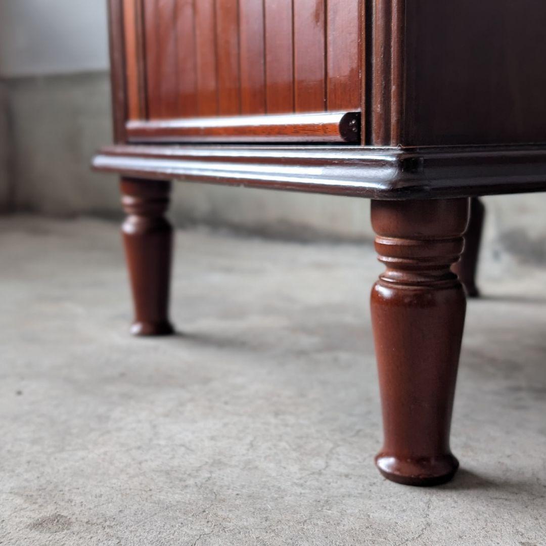 【古家具】平成期頃に作られたアンティーク調の飾り台　電話台　花台