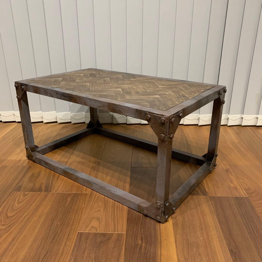 ヘリンボーン　テーブル