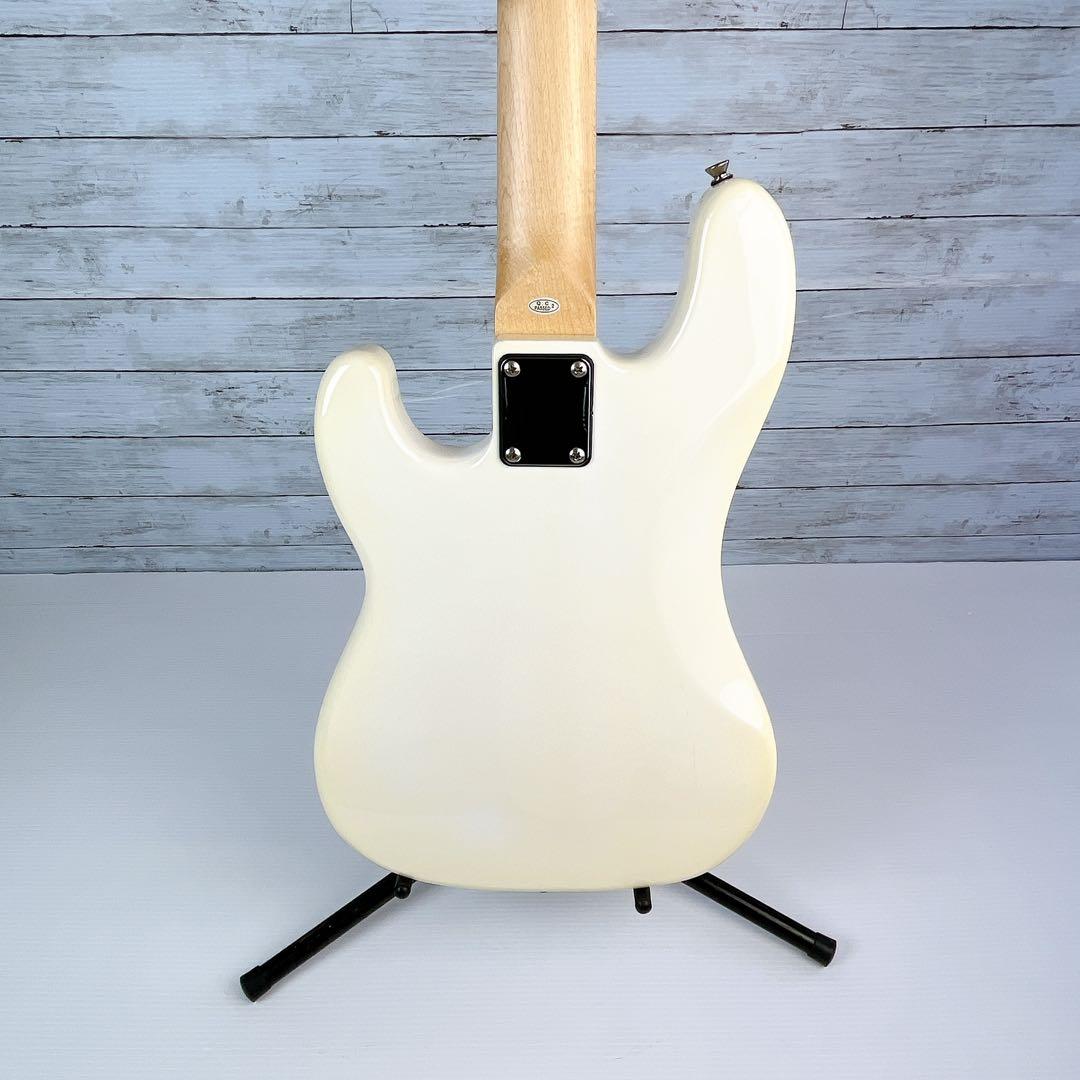 ぼっち•ざ•ろっく】山田リョウ風 プレシジョンベース 白 ソフトケース