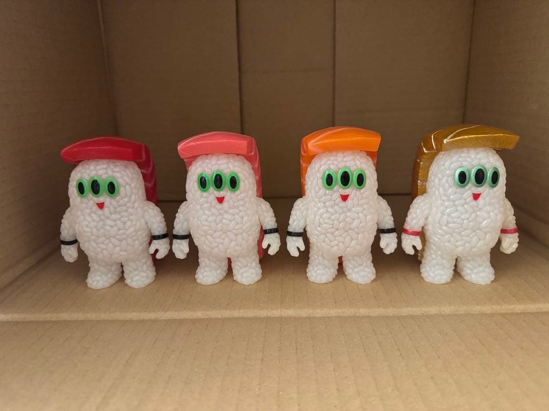 アートジャンキー One up. 寿司レスラー マグロ 大トロ サーモン 金