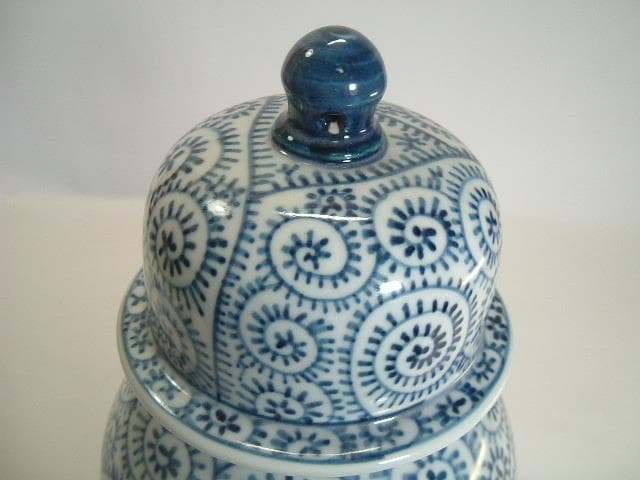 壷■古伊万里染付総蛸唐草瓶 古壺 蓋物 古い花瓶 蓋壷 青華 時代物 骨董品■