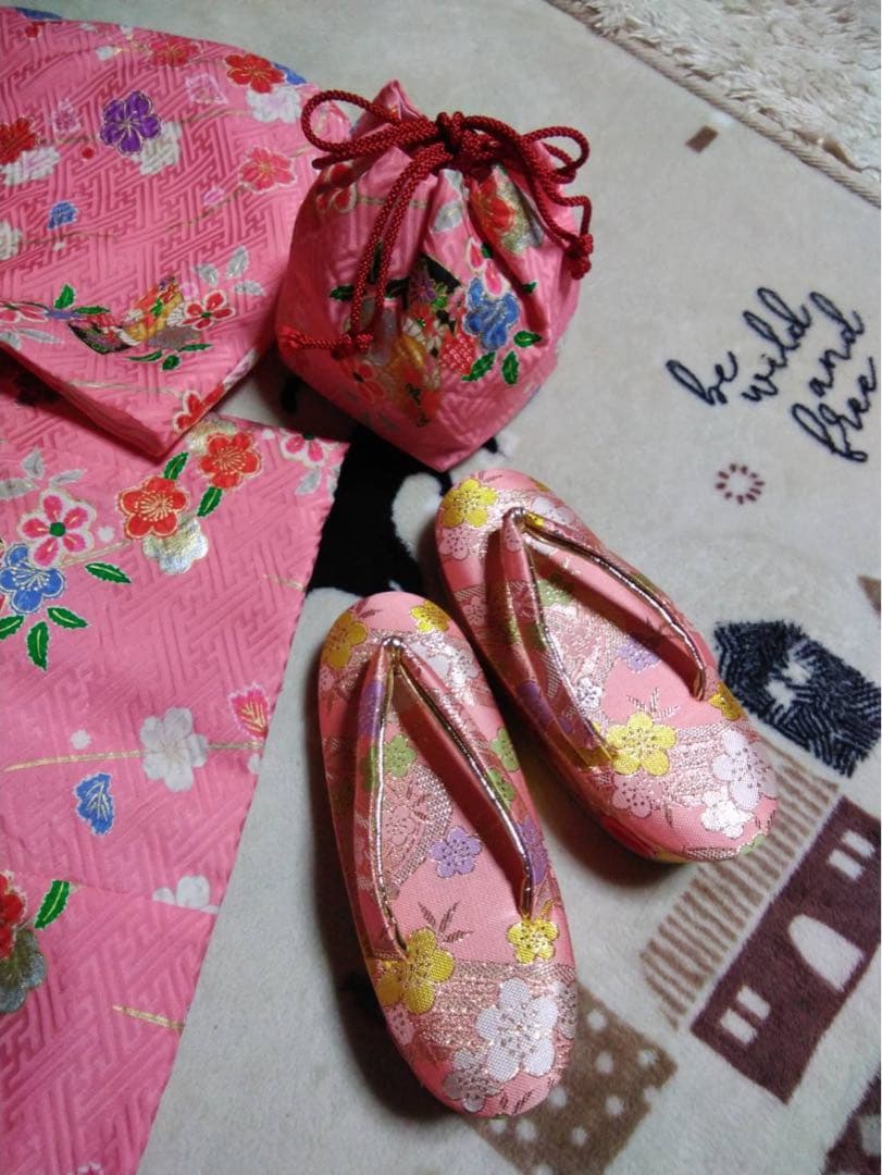 3歳向け・表側正絹・お被覆とお着物のセットです