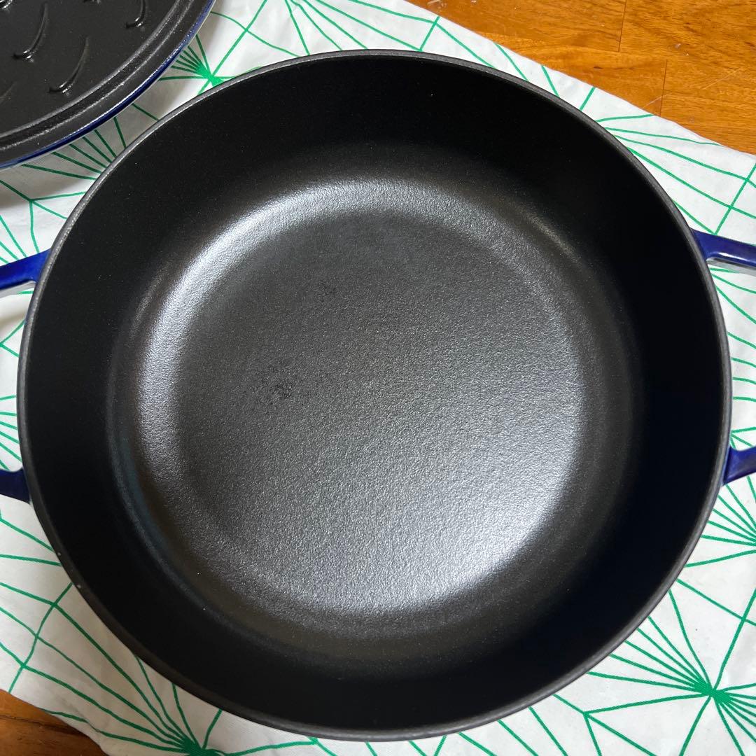 値下げしました1/19 STAUB ブレイザー グランブルー 24cm ストウブ