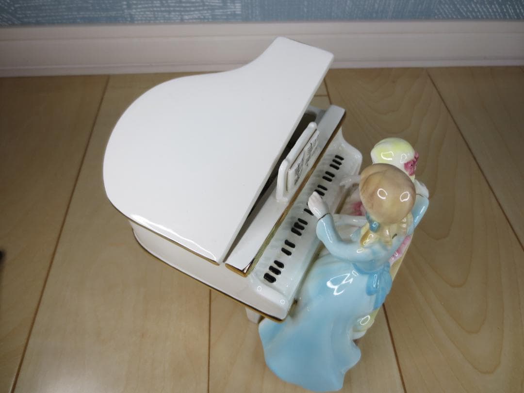 オルゴール★陶器人形/ピアノ★IMOTO/イモトコレクション★日本製