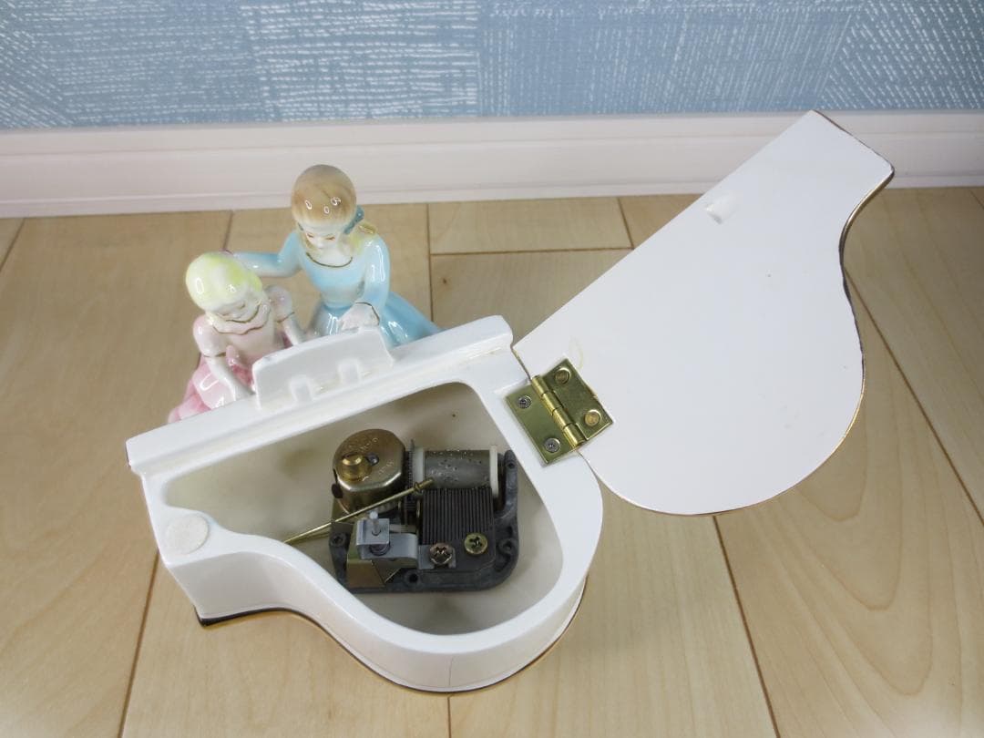 オルゴール★陶器人形/ピアノ★IMOTO/イモトコレクション★日本製