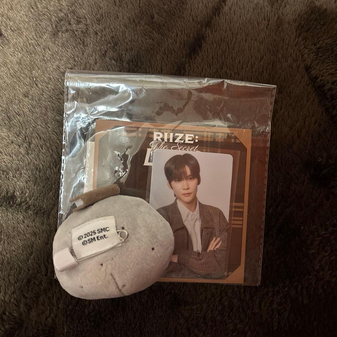 riize ウンソク ぬいぐるみバッジ ソンヨンドリトレカ ペンミ - メルカリ