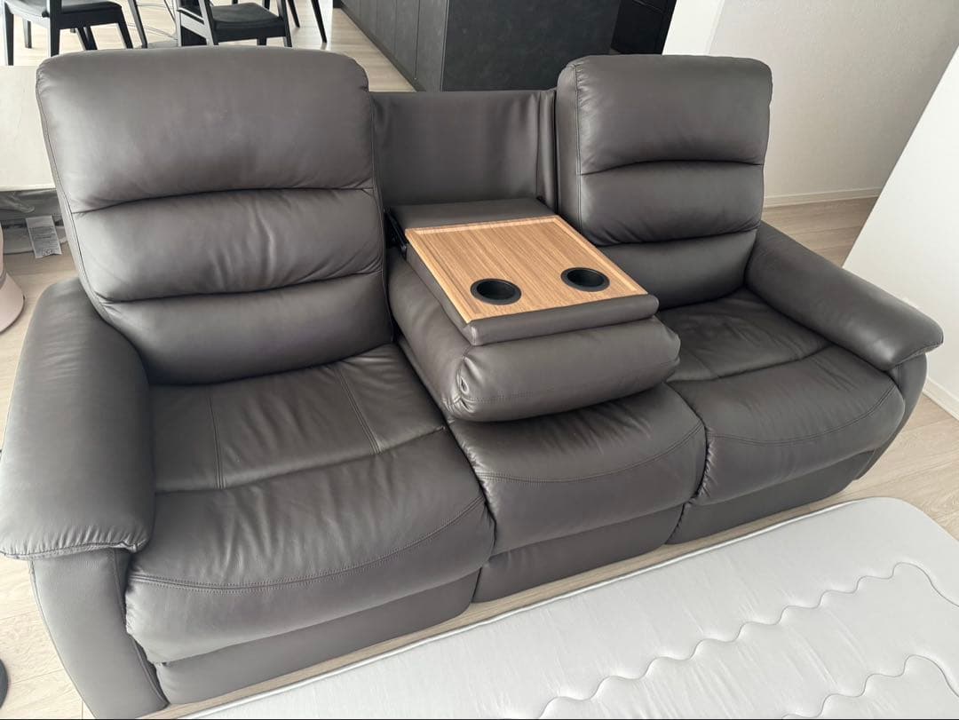 【美品】電動リクライニングソファ　ニトリ