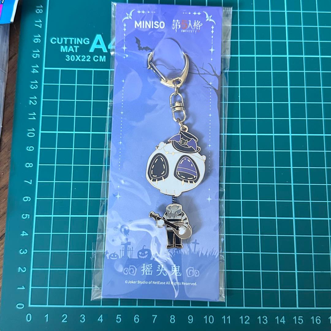 第五人格 MINISO IdentityV 中国限定 囚人 メタルチャーム - メルカリ