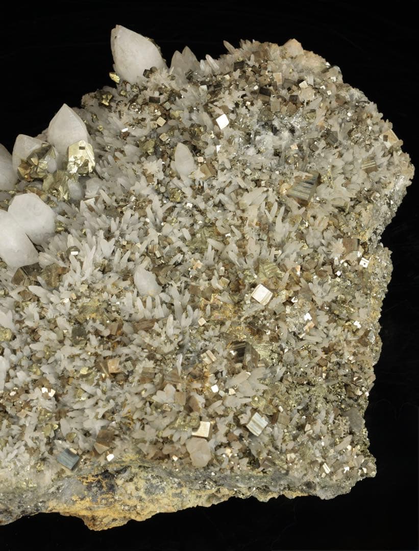 青森県尾太鉱山産 水晶 黄鉄鉱 7.9kg 天然石 原石 国産鉱物標本 鑑賞石