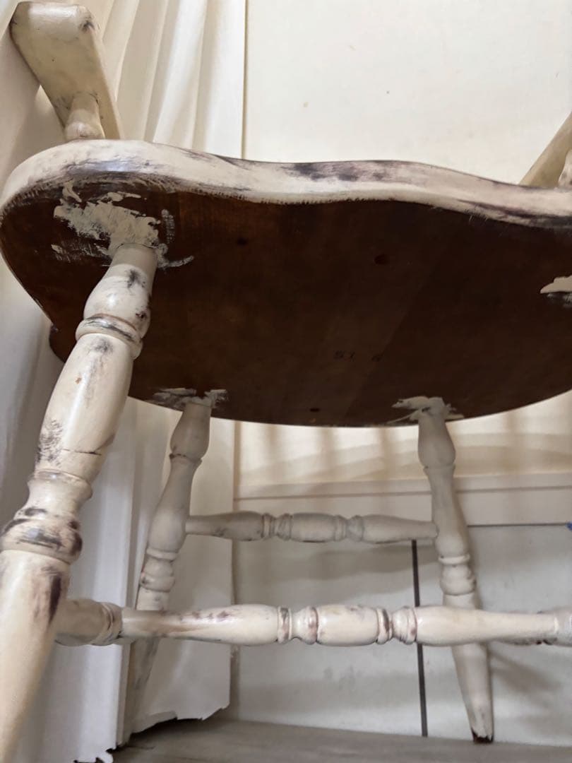 飛騨産業製　キツツキ　ダイニングチェア　アンティークチェア　ホワイト　白　塗装