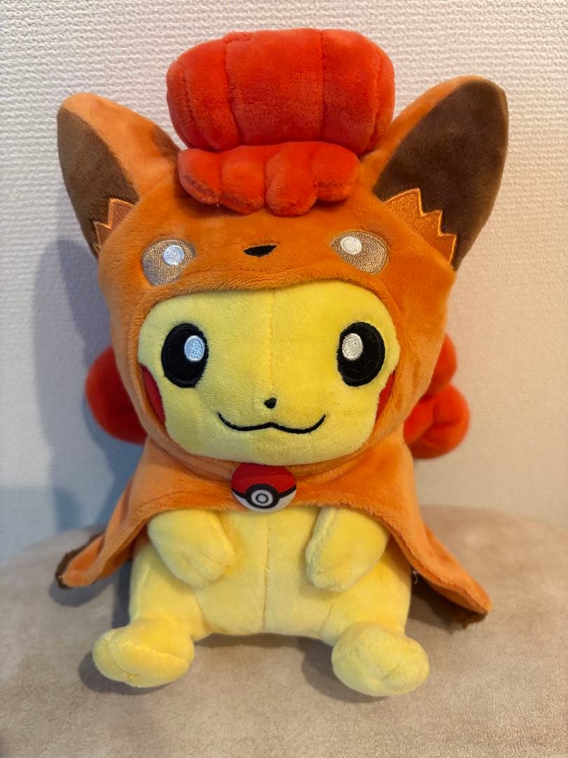 ポケモン ロコンのポンチョを着たピカチュウ ポンチョピカチュウ ロコン