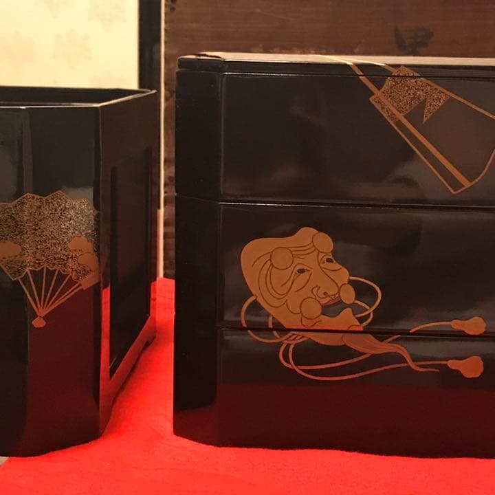 蒔絵 能楽 八角三段重箱 台付き