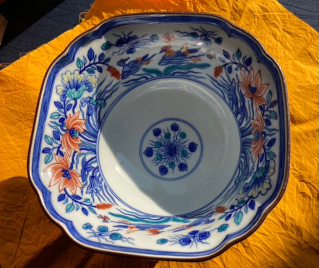 辻常陸　十四代　染錦 魚藻水禽文 菓子鉢 一点