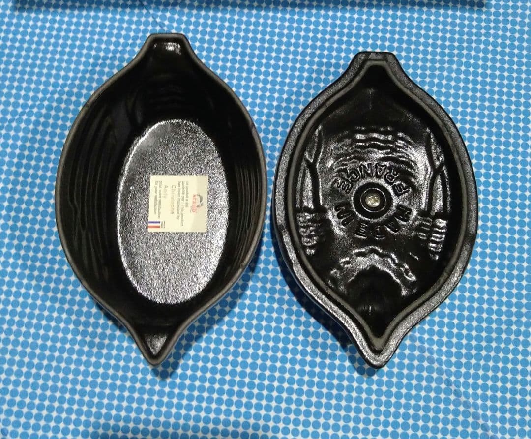 STAUB　スモール チキンココット グレー《新品未使用シリアルナンバー有り》