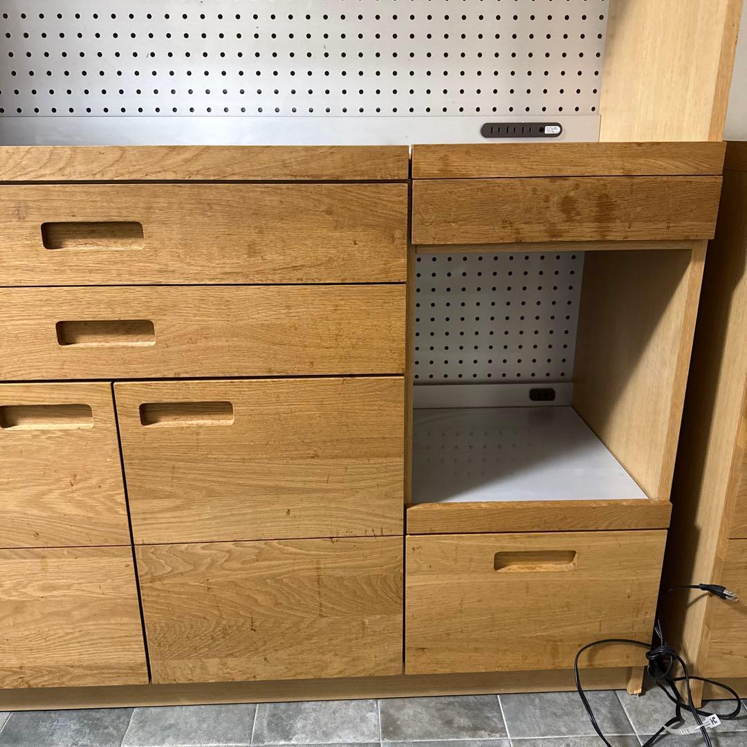 unico HUTTE カップボード