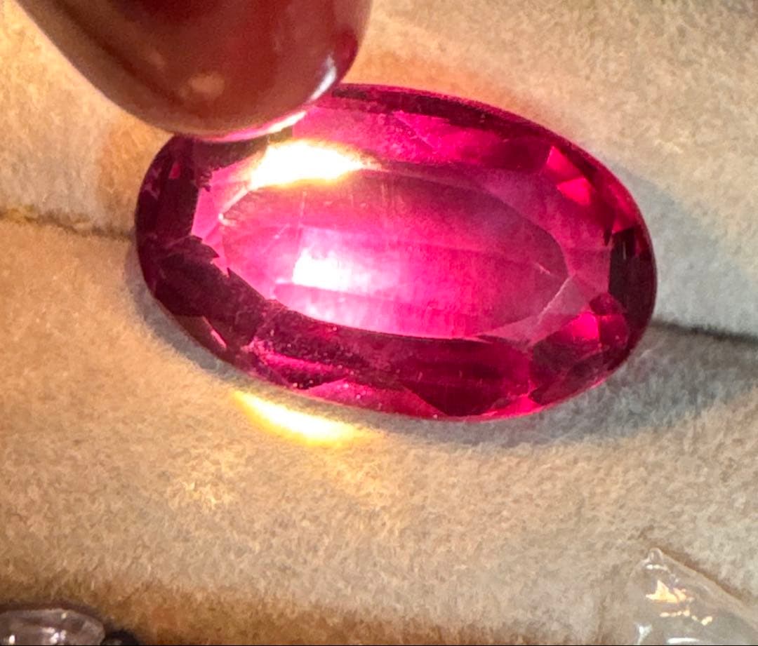 特大カラーチェンジサファイア 14.030ct