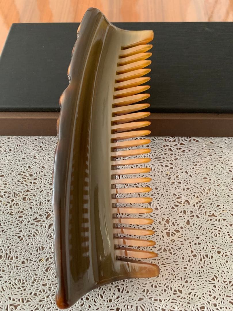 F-150天然牛角　高品質　原生態　角皮付き櫛　かっさプレート　全身用