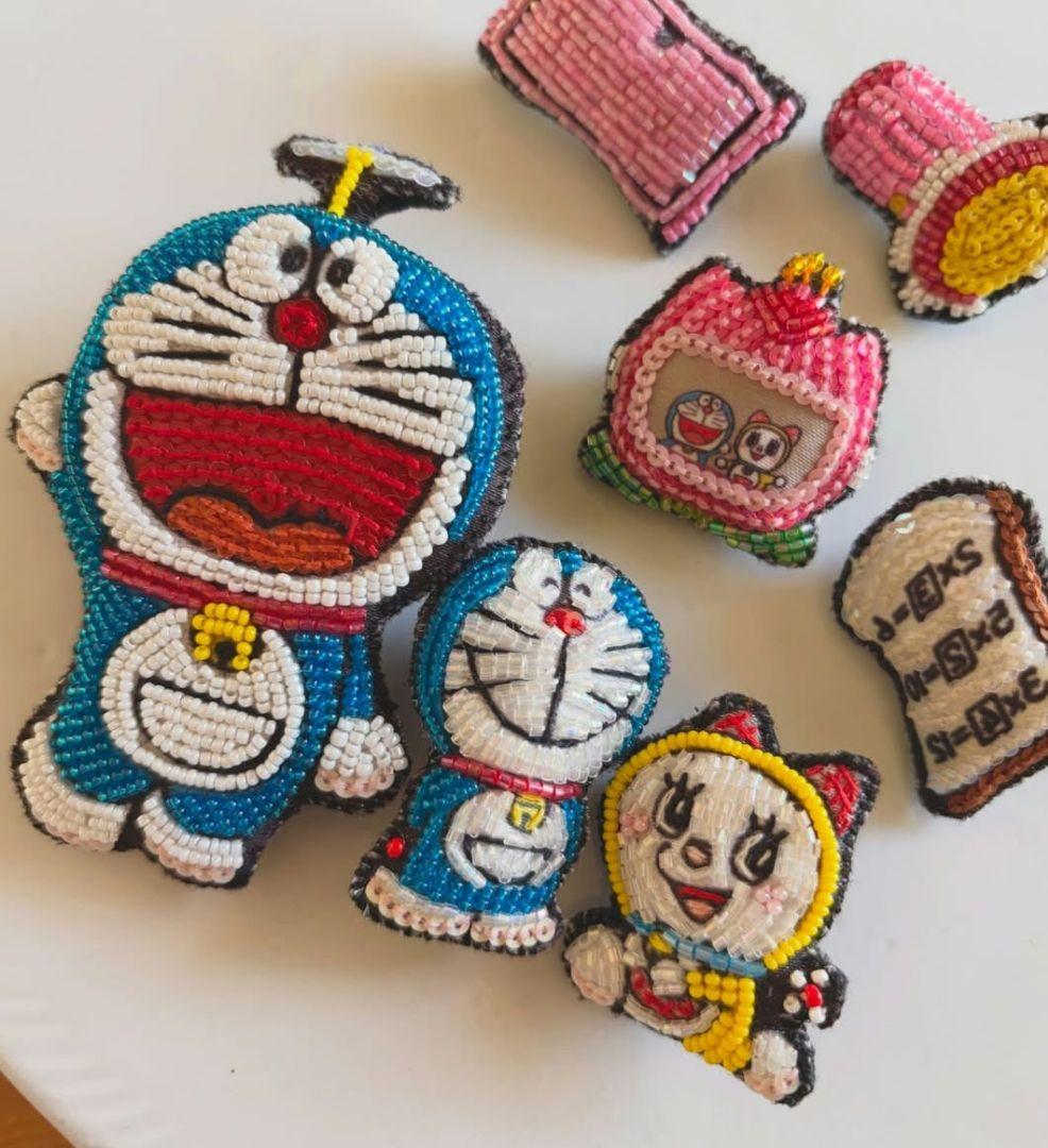 ドラミちゃん 刺繍ブローチ 藤子不二雄ミュージアム tamaoworld - メルカリ