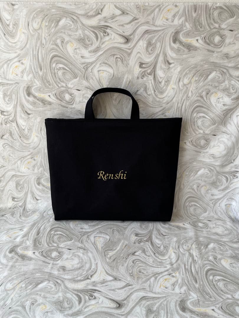 オーダー商品　イニシャル、お名前刺繍入り　入学、入園3点セット☆