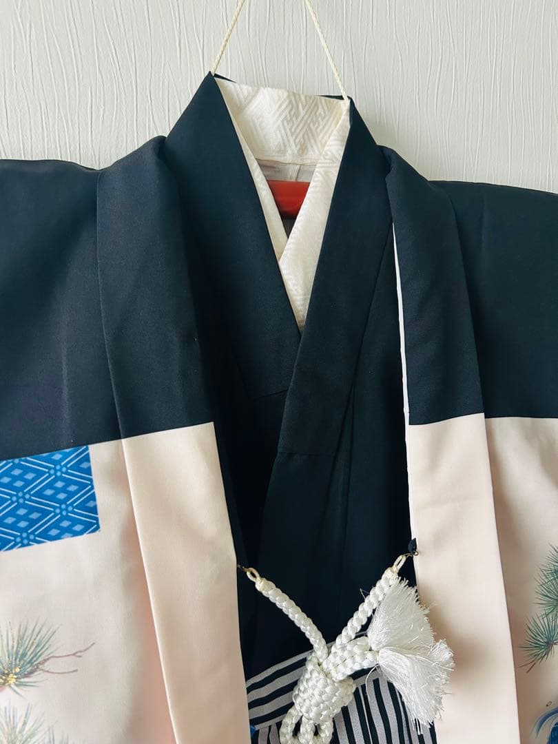 着物綺麗です♪七五三 男の子5歳一式 着物と袴のセット　黒　右袖後ろ側に少々汚れ
