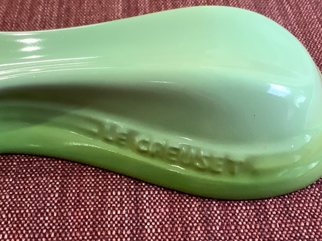 Le Creuset Stoneware 10インチ スプーン置き
