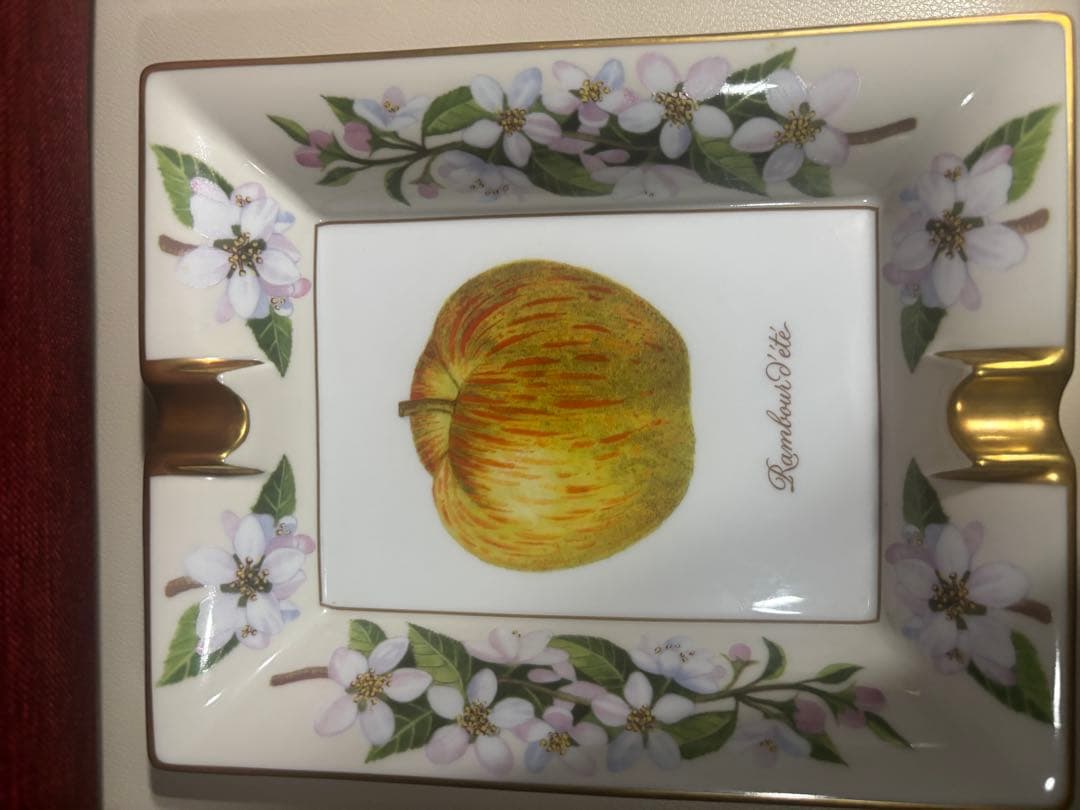 エルメス 灰皿　トレイ　皿 リンゴのイラスト灰皿　 食器　Hermes