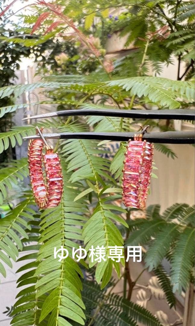 Swarovski ピンク カットストーン フープピアス