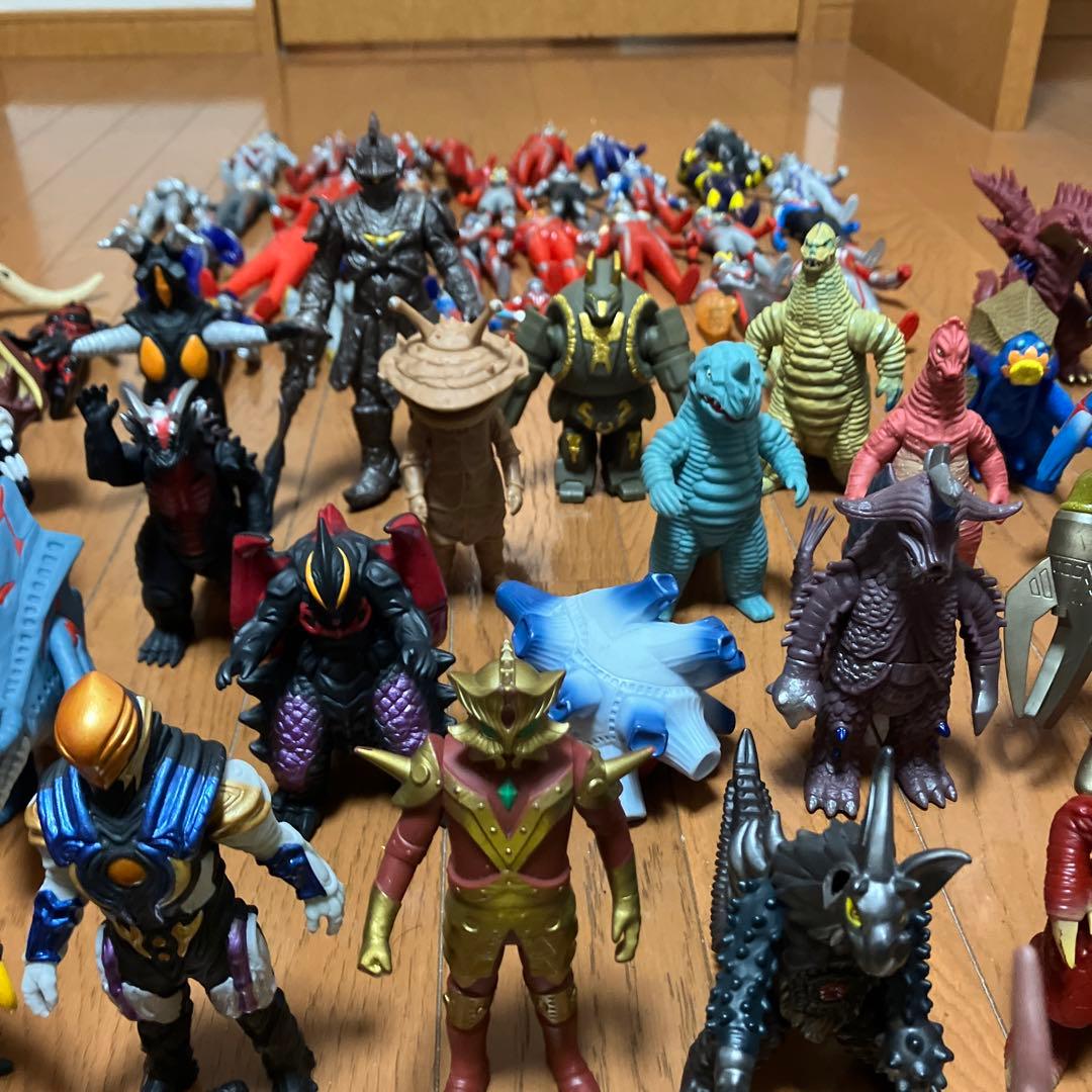 ウルトラマンソフビまとめ売り90体