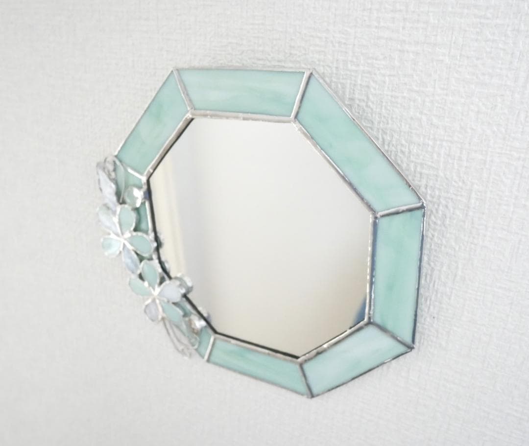 *✴︎:.。.エメラルドグリーンの八角形の鏡♪　（size20㎝/Max22㎝）