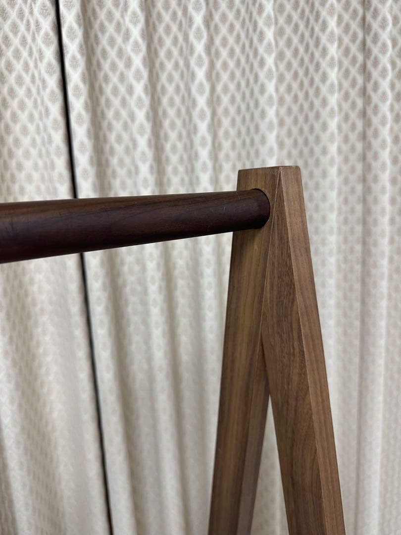 【送料込】無印良品　木製コートハンガー