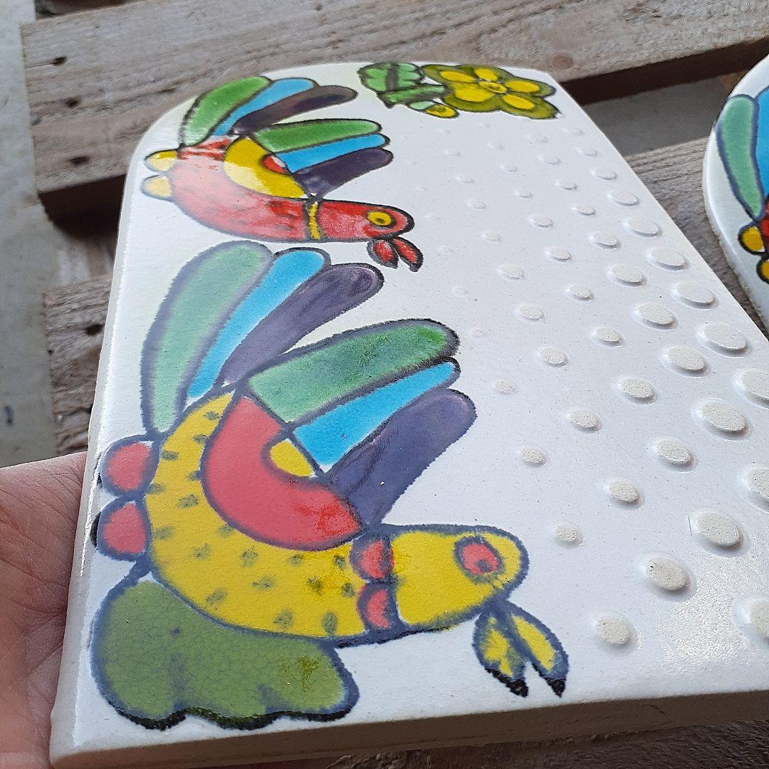 綺麗なタイルの4枚組