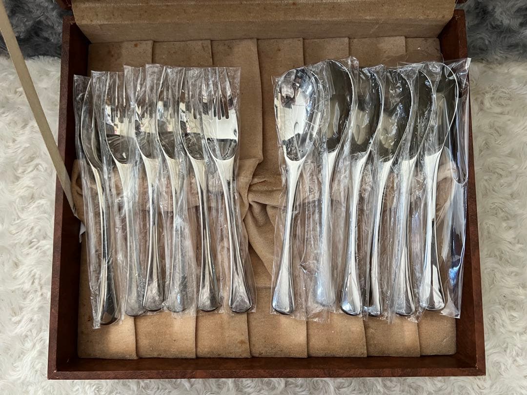 ノリタケ　カトラリーセット　エモーション　ディナーセット〈18本セット〉※ケース