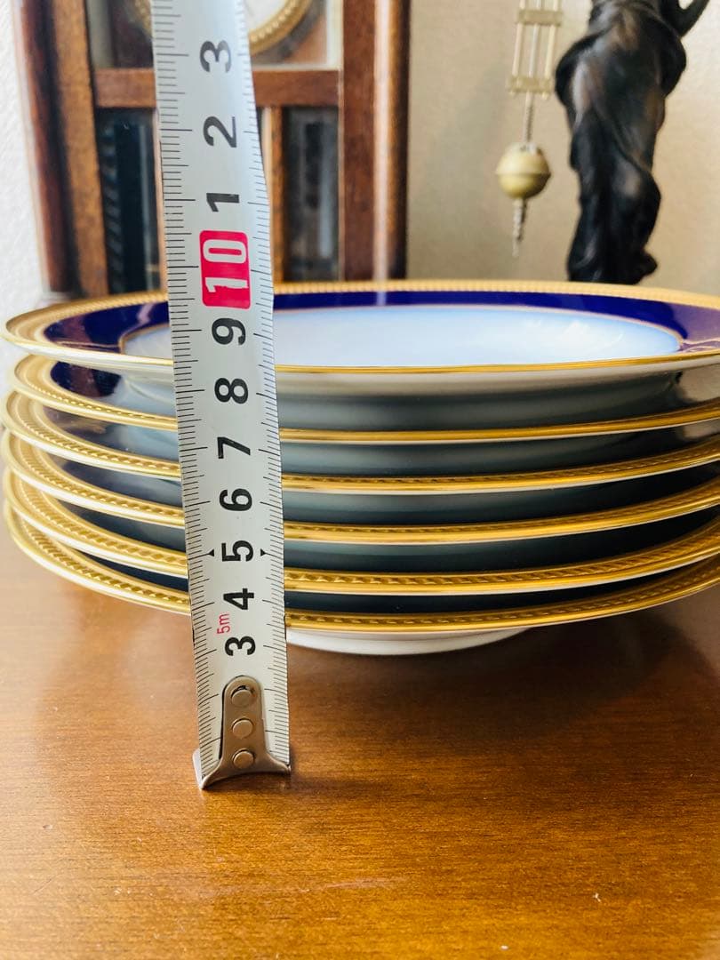 大倉陶園　瑠璃　エンボス　金蝕　クラウン 皿　深皿　スーププレート　22cm