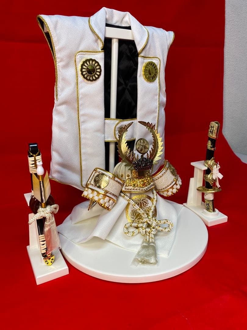 徳川家康　五月人形　兜飾り　白陣羽織付き兜平飾り　龍虎柄