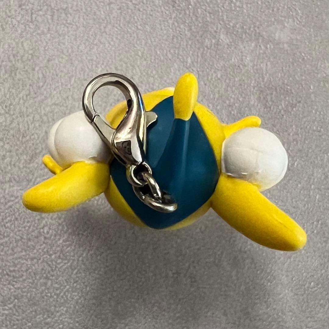 希少☆KAWSピーポくん キーホルダー2個セット - メルカリ